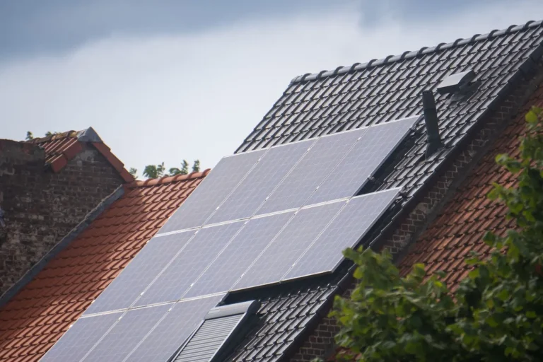 Smart Grids and Australia's Energy Shift Smart Grids and Australia's Energy Shift